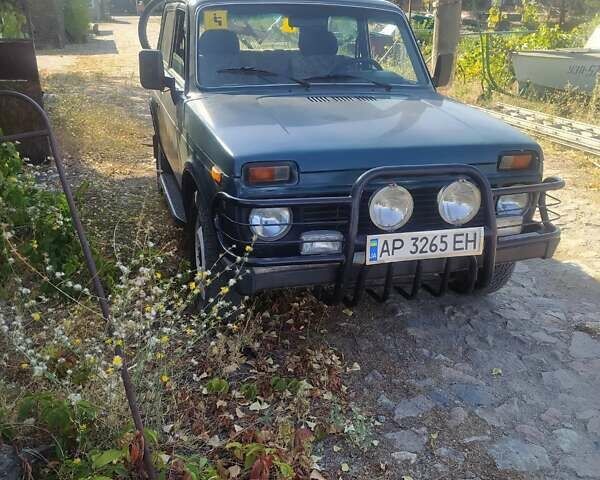 Зеленый ВАЗ 21213 Niva, объемом двигателя 1.7 л и пробегом 400 тыс. км за 3000 $, фото 1 на Automoto.ua