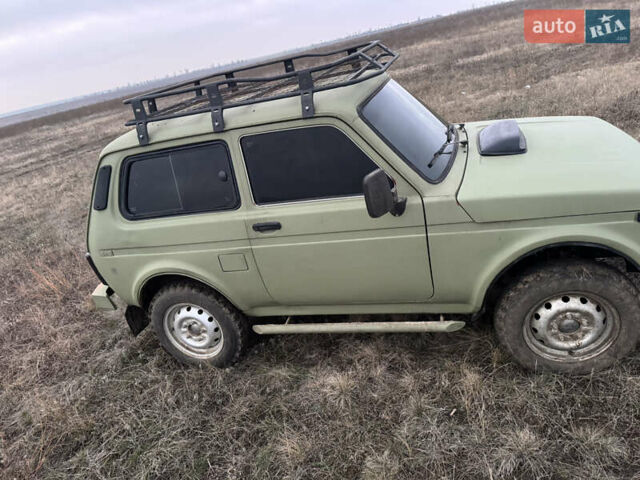 Зелений ВАЗ 21213 Niva, об'ємом двигуна 1.7 л та пробігом 200 тис. км за 2900 $, фото 1 на Automoto.ua