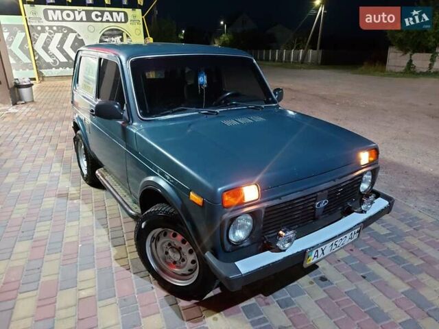 Зелений ВАЗ 21213 Niva, об'ємом двигуна 1.7 л та пробігом 271 тис. км за 3300 $, фото 1 на Automoto.ua