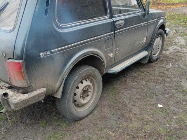 Зелений ВАЗ 21213 Niva, об'ємом двигуна 1.7 л та пробігом 300 тис. км за 1350 $, фото 1 на Automoto.ua