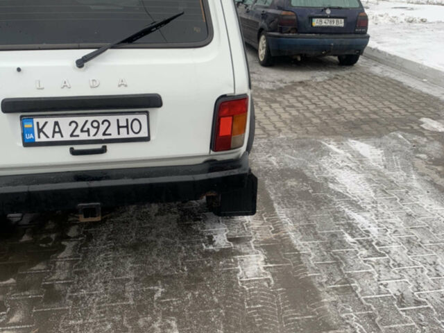Білий ВАЗ 21214, об'ємом двигуна 1.7 л та пробігом 81 тис. км за 8500 $, фото 1 на Automoto.ua
