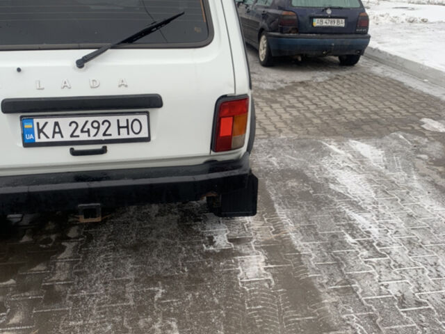 Белый ВАЗ 21214, объемом двигателя 1.7 л и пробегом 81 тыс. км за 8500 $, фото 1 на Automoto.ua