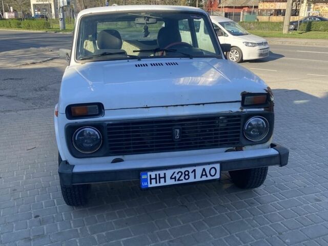 Білий ВАЗ 21214, об'ємом двигуна 1.7 л та пробігом 148 тис. км за 1500 $, фото 1 на Automoto.ua