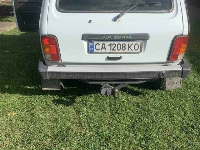 Білий ВАЗ 21214, об'ємом двигуна 1.7 л та пробігом 112 тис. км за 2800 $, фото 1 на Automoto.ua