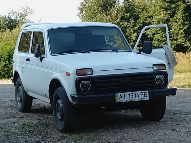 Білий ВАЗ 21214, об'ємом двигуна 1.7 л та пробігом 30 тис. км за 2900 $, фото 1 на Automoto.ua