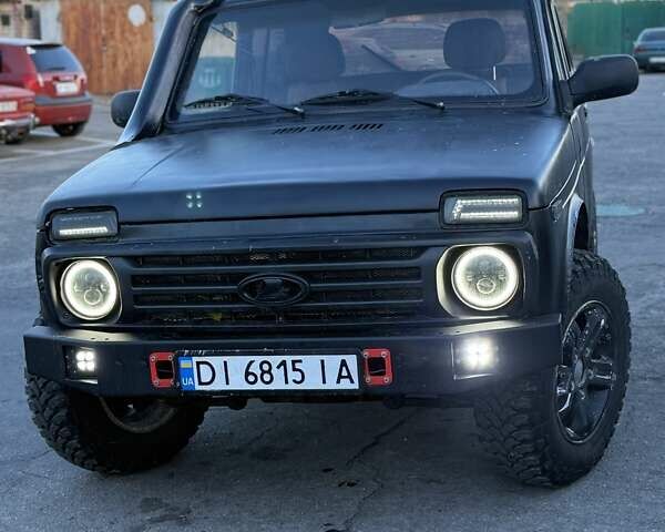 Чорний ВАЗ 21214, об'ємом двигуна 1.69 л та пробігом 240 тис. км за 3999 $, фото 1 на Automoto.ua