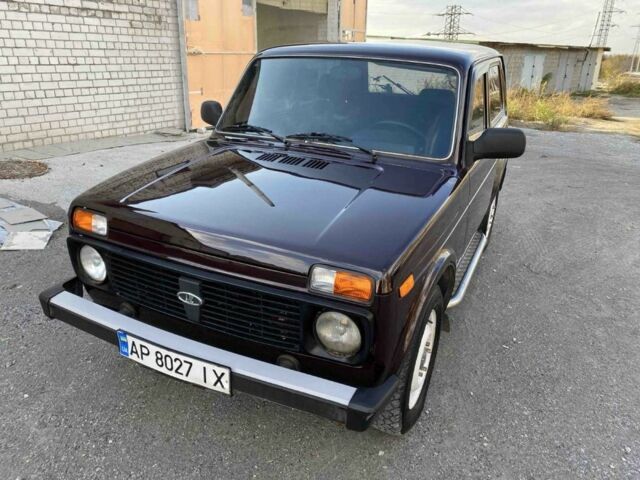 Коричневий ВАЗ 21214, об'ємом двигуна 1.7 л та пробігом 157 тис. км за 5000 $, фото 1 на Automoto.ua