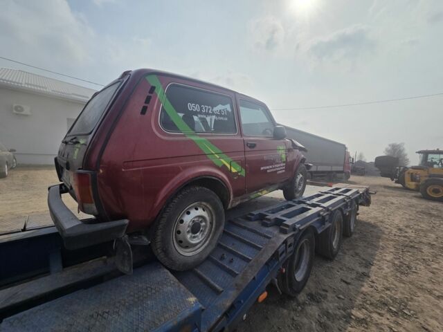 Красный ВАЗ 21214, объемом двигателя 0 л и пробегом 120 тыс. км за 1550 $, фото 1 на Automoto.ua