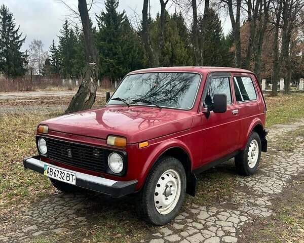 Червоний ВАЗ 21214, об'ємом двигуна 1.7 л та пробігом 97 тис. км за 3350 $, фото 1 на Automoto.ua