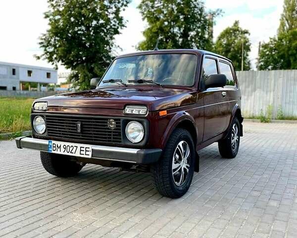 Червоний ВАЗ 21214, об'ємом двигуна 1.7 л та пробігом 217 тис. км за 2800 $, фото 1 на Automoto.ua