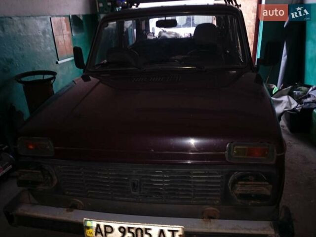 Красный ВАЗ 21214, объемом двигателя 1.7 л и пробегом 65 тыс. км за 3000 $, фото 1 на Automoto.ua
