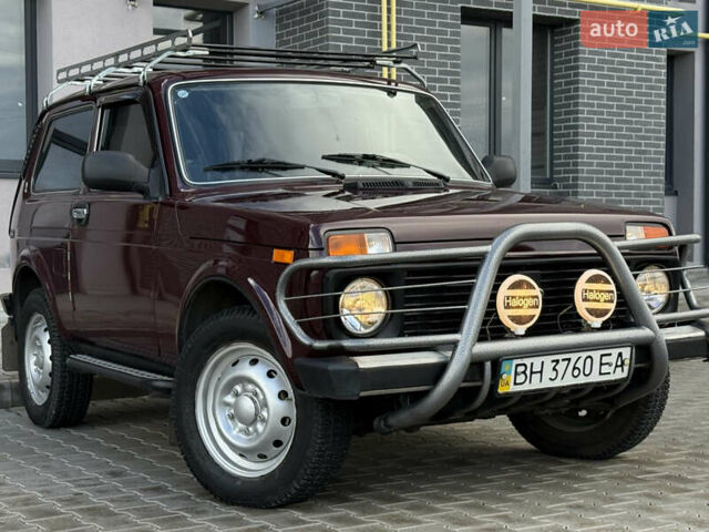 Червоний ВАЗ 21214, об'ємом двигуна 1.7 л та пробігом 60 тис. км за 4950 $, фото 1 на Automoto.ua