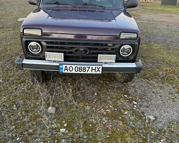 Красный ВАЗ 21214, объемом двигателя 0 л и пробегом 130 тыс. км за 6300 $, фото 1 на Automoto.ua