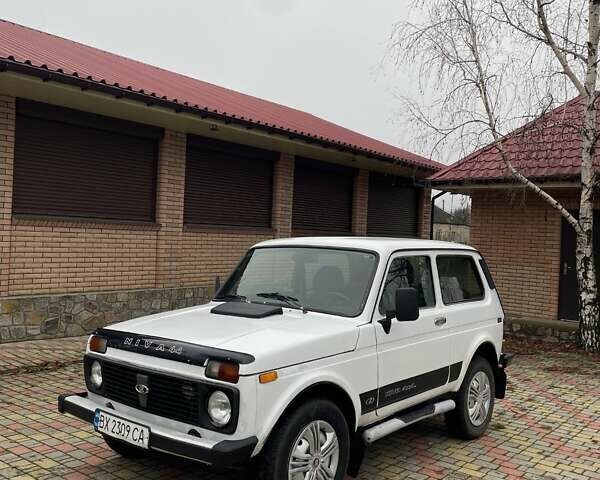 ВАЗ 21214, объемом двигателя 1.7 л и пробегом 95 тыс. км за 3600 $, фото 1 на Automoto.ua