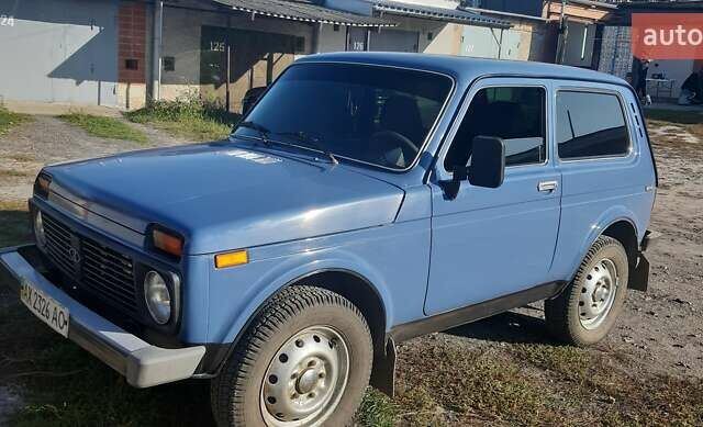 Синий ВАЗ 21214, объемом двигателя 1.7 л и пробегом 115 тыс. км за 4400 $, фото 1 на Automoto.ua