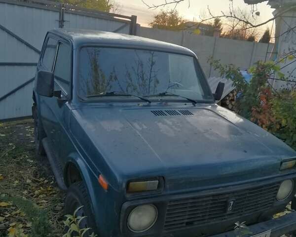 Синий ВАЗ 21214, объемом двигателя 1.69 л и пробегом 236 тыс. км за 1600 $, фото 1 на Automoto.ua