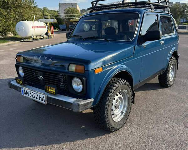 Синий ВАЗ 21214, объемом двигателя 1.69 л и пробегом 103 тыс. км за 3300 $, фото 1 на Automoto.ua