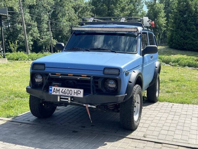 Синий ВАЗ 21214, объемом двигателя 1.7 л и пробегом 172 тыс. км за 4500 $, фото 1 на Automoto.ua
