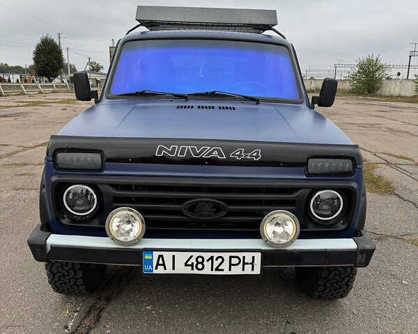 Синій ВАЗ 21214, об'ємом двигуна 1.7 л та пробігом 167 тис. км за 5500 $, фото 1 на Automoto.ua