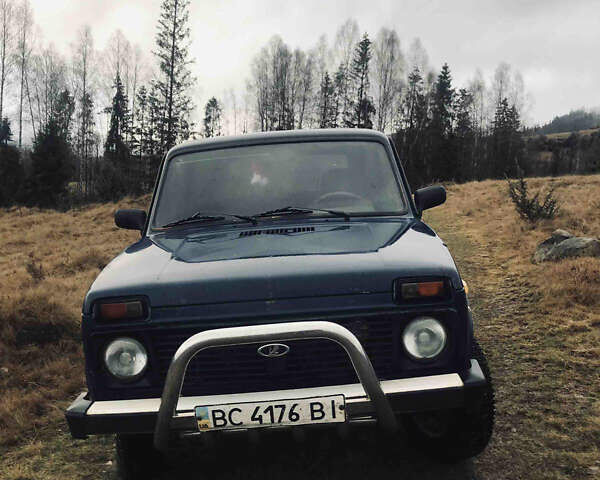 Синий ВАЗ 21214, объемом двигателя 1.7 л и пробегом 93 тыс. км за 2500 $, фото 1 на Automoto.ua