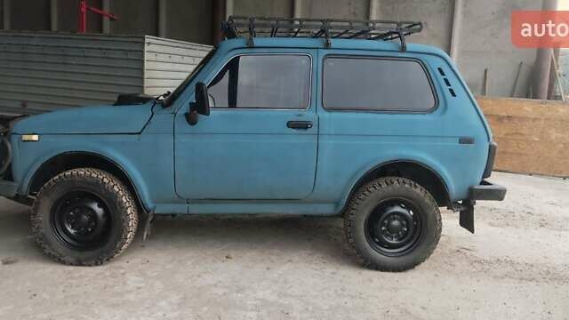 Синий ВАЗ 21214, объемом двигателя 1.7 л и пробегом 146 тыс. км за 3600 $, фото 1 на Automoto.ua