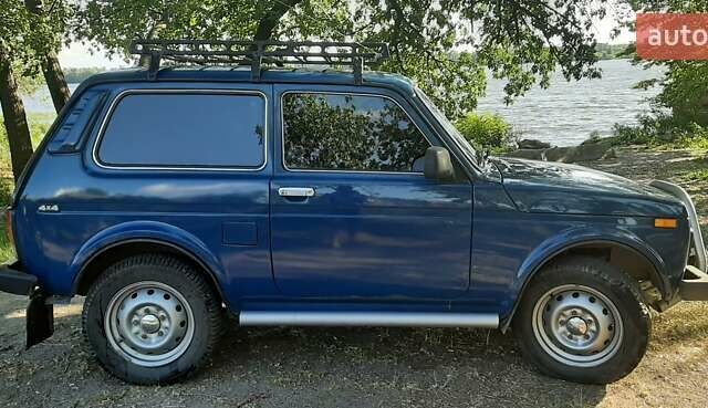 Синий ВАЗ 21214, объемом двигателя 1.7 л и пробегом 171 тыс. км за 4700 $, фото 1 на Automoto.ua
