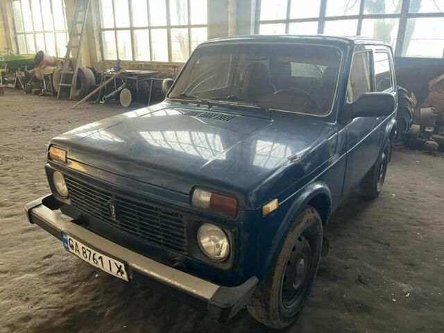 Синій ВАЗ 21214, об'ємом двигуна 1.7 л та пробігом 390 тис. км за 2800 $, фото 1 на Automoto.ua
