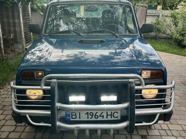 Синій ВАЗ 21214, об'ємом двигуна 1.7 л та пробігом 213 тис. км за 3600 $, фото 1 на Automoto.ua