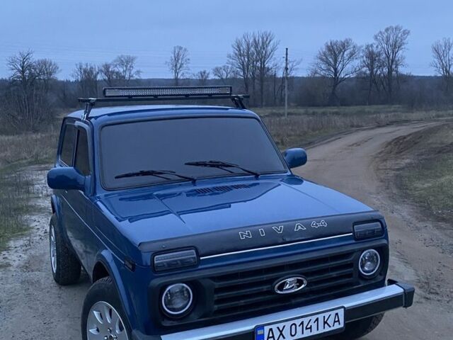 Синій ВАЗ 21214, об'ємом двигуна 0 л та пробігом 230 тис. км за 4300 $, фото 1 на Automoto.ua