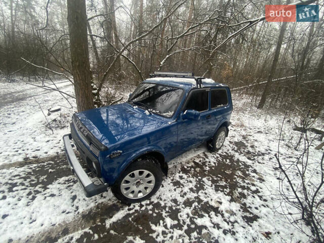Синій ВАЗ 21214, об'ємом двигуна 1.69 л та пробігом 230 тис. км за 4300 $, фото 1 на Automoto.ua