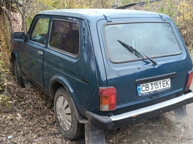 Зеленый ВАЗ 21214, объемом двигателя 1.7 л и пробегом 380 тыс. км за 2450 $, фото 1 на Automoto.ua