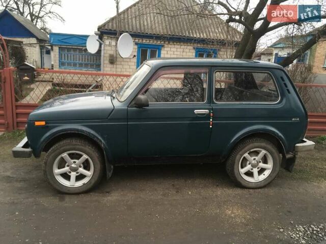 Зеленый ВАЗ 21214, объемом двигателя 1.6 л и пробегом 160 тыс. км за 4900 $, фото 1 на Automoto.ua