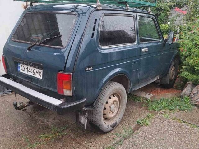 Зеленый ВАЗ 21214, объемом двигателя 1.7 л и пробегом 300 тыс. км за 2600 $, фото 1 на Automoto.ua