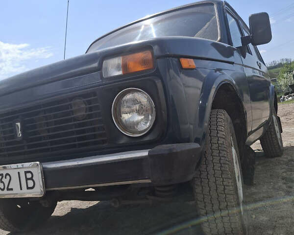 Зеленый ВАЗ 21214, объемом двигателя 1.7 л и пробегом 160 тыс. км за 2500 $, фото 1 на Automoto.ua