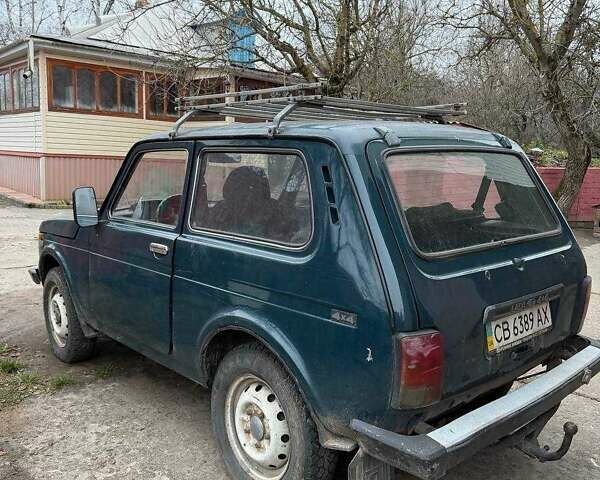 Зелений ВАЗ 21214, об'ємом двигуна 1.7 л та пробігом 200 тис. км за 2000 $, фото 1 на Automoto.ua