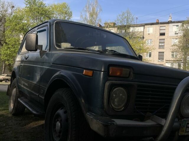 Зелений ВАЗ 21214, об'ємом двигуна 1.7 л та пробігом 216 тис. км за 2200 $, фото 1 на Automoto.ua