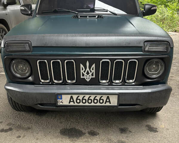 Зеленый ВАЗ 21214, объемом двигателя 1.7 л и пробегом 156 тыс. км за 4950 $, фото 1 на Automoto.ua