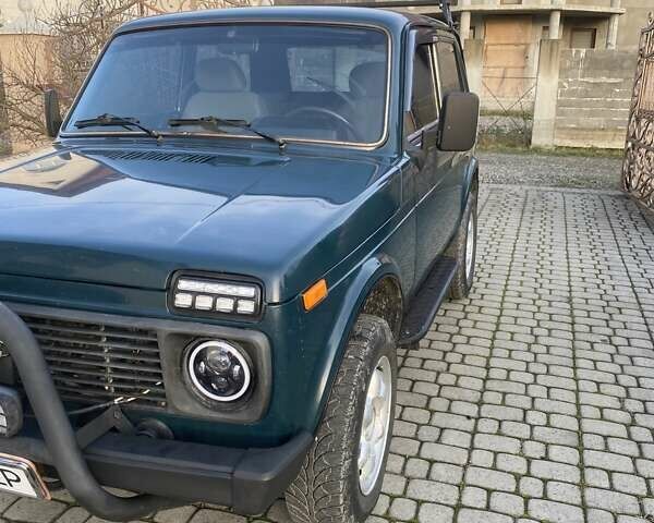 Зелений ВАЗ 21214, об'ємом двигуна 1.7 л та пробігом 127 тис. км за 3850 $, фото 1 на Automoto.ua