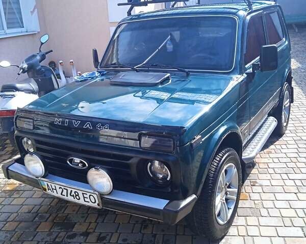 Зеленый ВАЗ 21214, объемом двигателя 1.7 л и пробегом 160 тыс. км за 5300 $, фото 1 на Automoto.ua