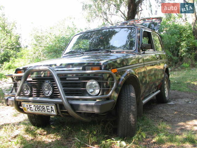 Зелений ВАЗ 21214, об'ємом двигуна 1.7 л та пробігом 300 тис. км за 3500 $, фото 1 на Automoto.ua