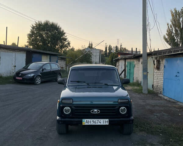 Зеленый ВАЗ 21214, объемом двигателя 1.7 л и пробегом 241 тыс. км за 4700 $, фото 1 на Automoto.ua