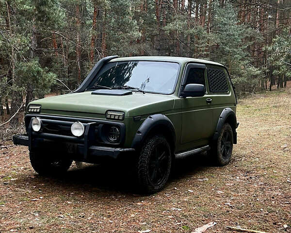 ВАЗ 21214 2010 в Днепре (Днепропетровске) на Automoto.ua Зеленый ВАЗ 21214, объемом двигателя 1.7 л и пробегом 122 тыс. км за 7000 $, фото 1 на Automoto.ua