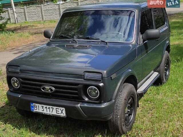 Зеленый ВАЗ 21214, объемом двигателя 1.69 л и пробегом 289 тыс. км за 4500 $, фото 1 на Automoto.ua