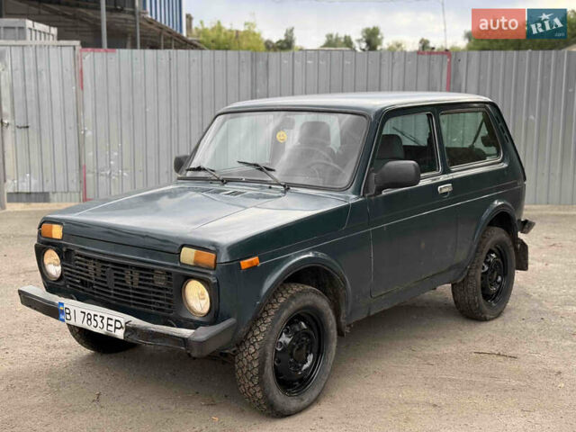 Зеленый ВАЗ 21214, объемом двигателя 1.69 л и пробегом 105 тыс. км за 2000 $, фото 1 на Automoto.ua