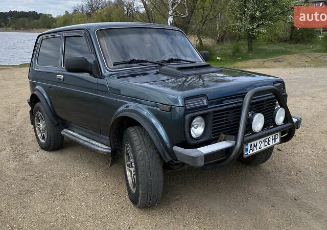 Зеленый ВАЗ 21214, объемом двигателя 1.69 л и пробегом 217 тыс. км за 5200 $, фото 1 на Automoto.ua