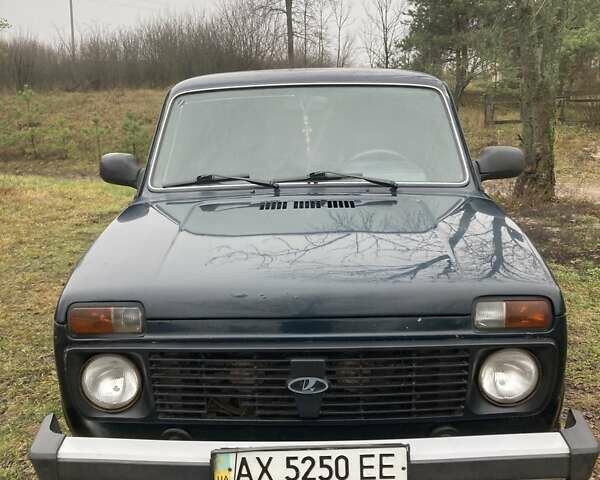 Зеленый ВАЗ 21214, объемом двигателя 1.7 л и пробегом 369 тыс. км за 3500 $, фото 1 на Automoto.ua