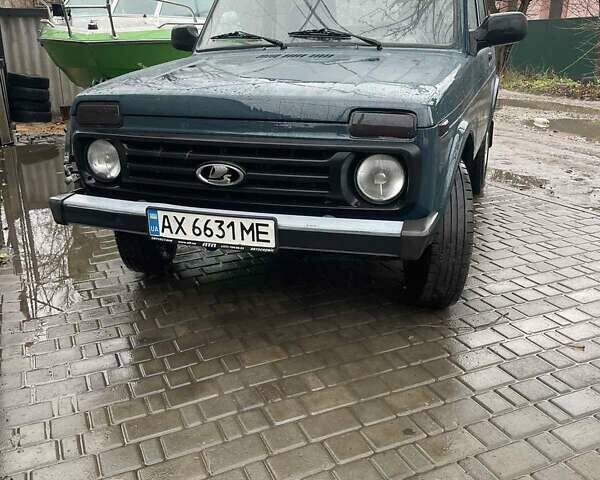 Зелений ВАЗ 21214, об'ємом двигуна 1.69 л та пробігом 150 тис. км за 2950 $, фото 1 на Automoto.ua