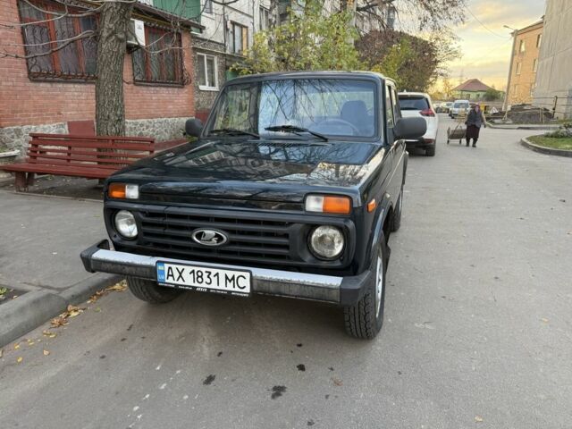 Зеленый ВАЗ 21214, объемом двигателя 1.7 л и пробегом 200 тыс. км за 3700 $, фото 1 на Automoto.ua