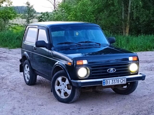 Зеленый ВАЗ 21214, объемом двигателя 0 л и пробегом 200 тыс. км за 3700 $, фото 1 на Automoto.ua