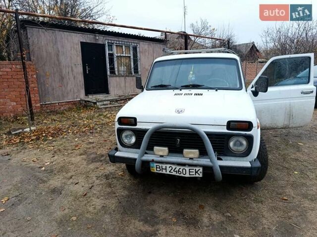 Білий ВАЗ 2123 Niva, об'ємом двигуна 1.7 л та пробігом 186 тис. км за 2400 $, фото 1 на Automoto.ua